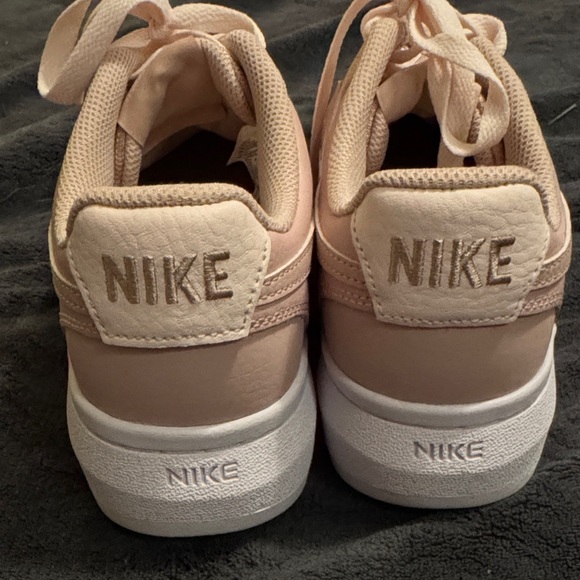 Women's Nike Court Vision Alta Pink Sneakers 8.5 - Picture 5 of 5